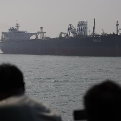 Trump, Iran threaten energy targets as war escalates