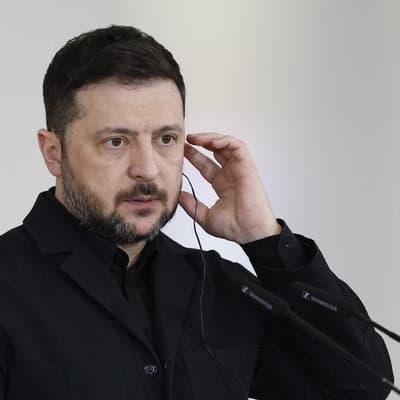 Zelenskiy says Russia preparing major attack on Ukraine