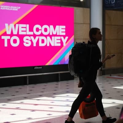 Australia shuts door on Iranian visa holders