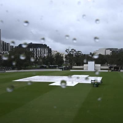 Rain dampens Shield final after Vics claim SA wickets