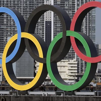 Transgender women banned from Olympic female events