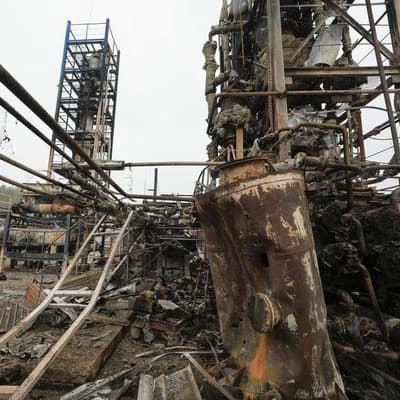 Ukraine hits oil facilities, keeping pressure on Russia