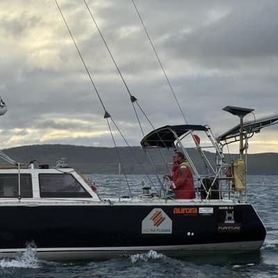 Sailor beats Australian record after navigating globe