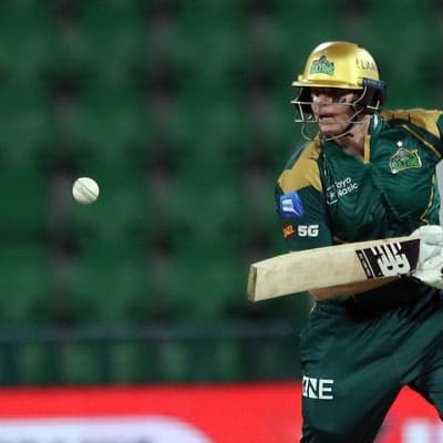 Sultan of swing: Globetrotter Smith shines in Pakistan