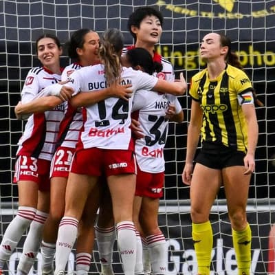 City crowned ALW premiers after 'Nix fall to Wanderers