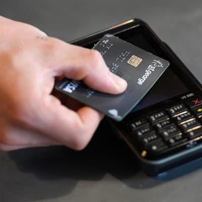 Cafes, hotels take swipe at $1.6b consumer card fee win