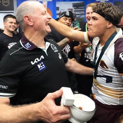 'Odd couple' shine: Madge of honour relishes Walsh 100