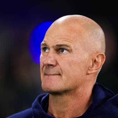 Arthur's timely push as Leeds go top of Super League