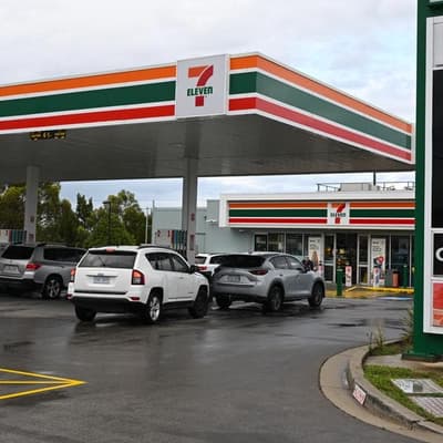 Bargain-hungry public warned of long tail to fuel shock