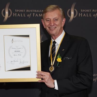 Famed commentator to receive state send-off