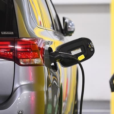 Electric vehicle fee could throttle record adoption