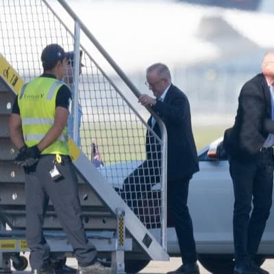 Albanese seeks out fuel supply deal in Singapore visit