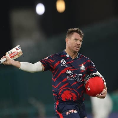 Warner suffers golden duck and defeat on cricket return