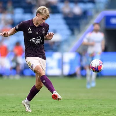 Late draw drives dagger into A-League finals hopes