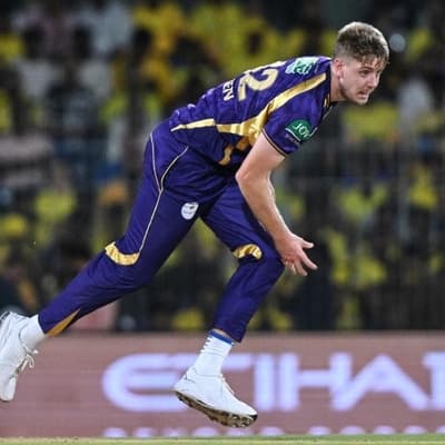 Green suffers IPL nightmare with bat and ball