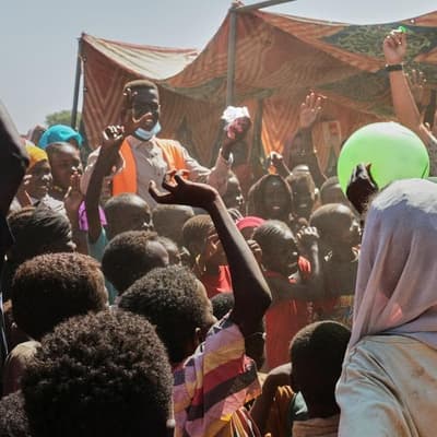 Countries pledge billions to ease Sudan hunger crisis