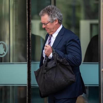 Ex-top silk 'shunned' over attempted class action fraud