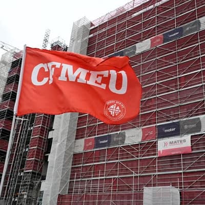 CFMEU phoned safety boss over toilet spray, probe told