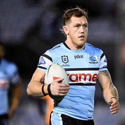 Captains return from injury to lift Bulldogs and Sharks