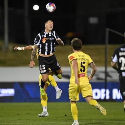 Bulls beat 'Nix as Duke makes final World Cup audition