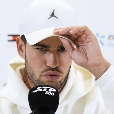 Injured Alcaraz pulls out of French Open defence