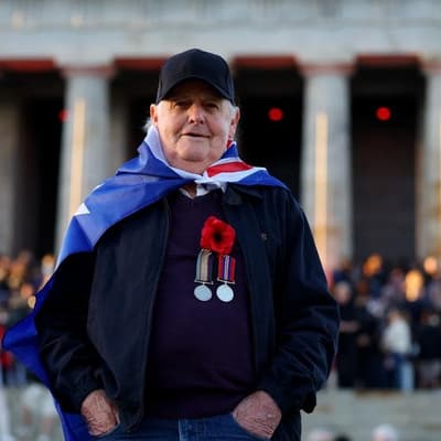 Crowds unite to honour Anzac service and sacrifice