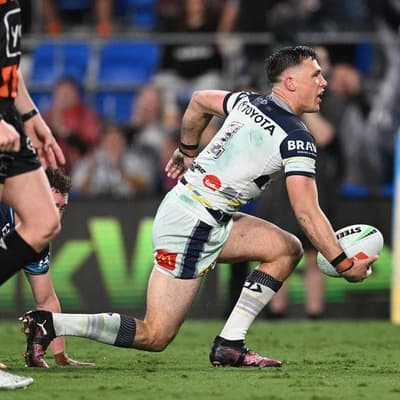 Drinkwater signs with Dragons, new Ponga deal