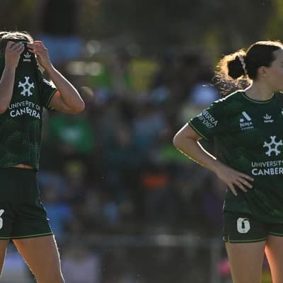 O'Grady brace sends Victory through, Canberra packing
