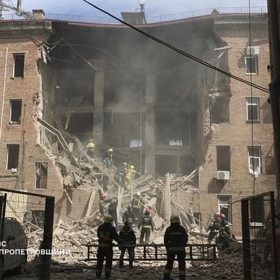 Major Russian attack on Ukraine kills at least seven