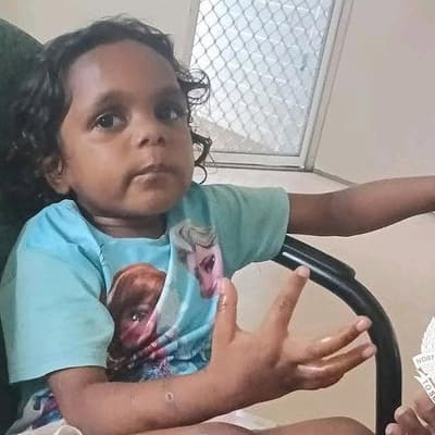 Outback manhunt as abduction fears rise for little girl