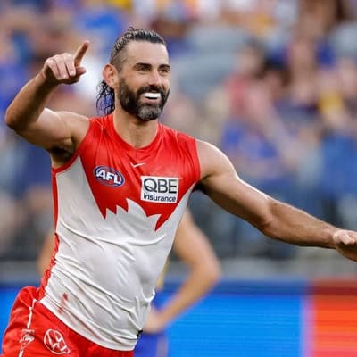 Grundy goes full circle in AFL milestone against Gawn