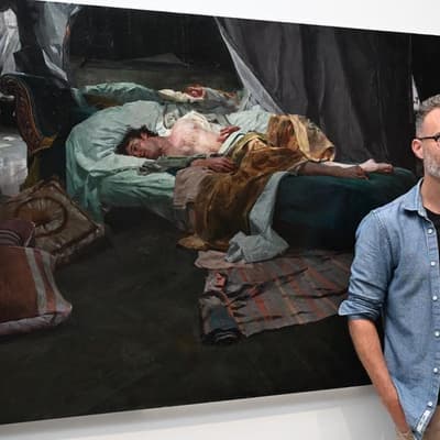 Hamlet 'double portrait' wins Archibald packers' prize