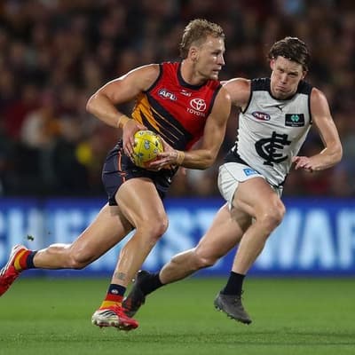 Crows rally around skipper ahead of derby clash
