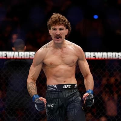 It's addictive: Aussie UFC star Salkilld does it again