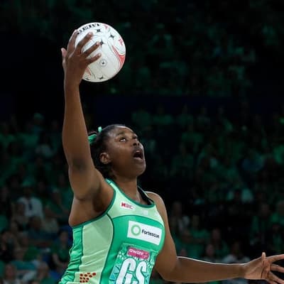 Fever extend streak with tight win over Lightning