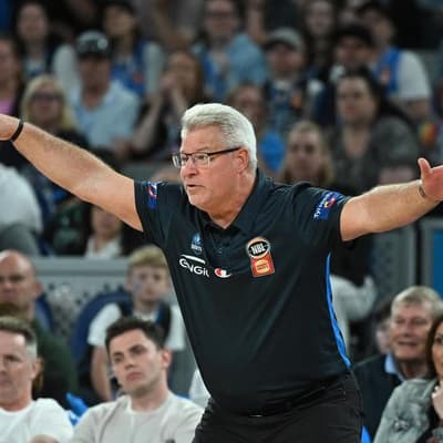 Vickerman departs as United target Ingles