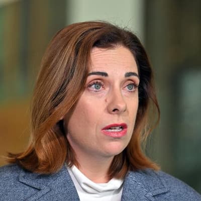 Minister repays taxpayers after travel rule breaches