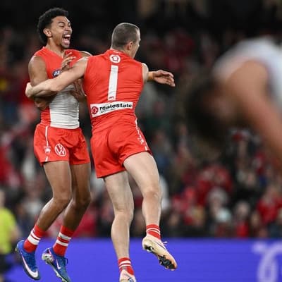 Kangaroos take heart from pushing high-flying Swans