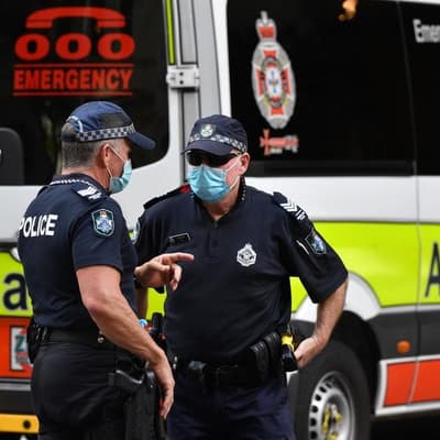 Wanted teen dies in balcony fall after police arrive