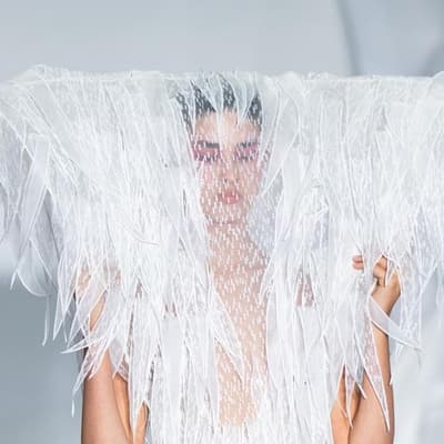 Designer makes triumphant runway return at fashion week
