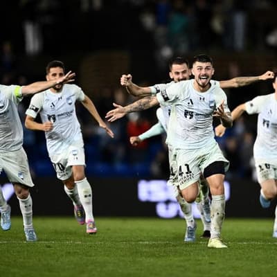 Jets treble dream over as Sky Blues soar to grand final