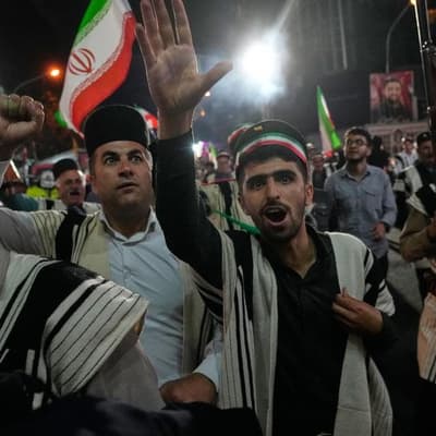 Iran peace proposal includes reparations, US troop exit