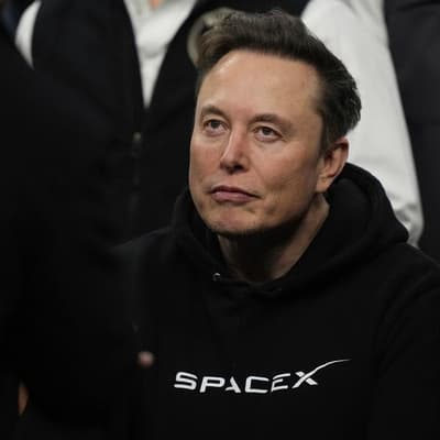 SpaceX reveals blockbuster initial public offering plan
