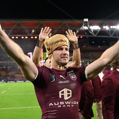 Maroons wrap arms around brave Arrow ahead of Origin