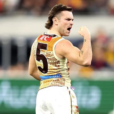 Hawthorn hold off Crows to extend Tassie streak