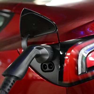 Bowen to back electrification at UN climate summit