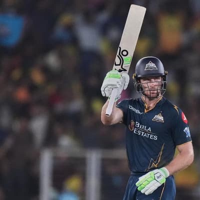 Hayden's 'apex predators' keep firing Titans in IPL