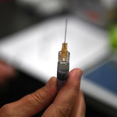 Government accused of slow response to disease outbreak