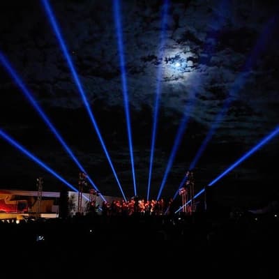 Shower of sparks as singer serenades to the stars