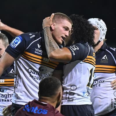 Larkham picks big guns for ACT Brumbies' crunch match